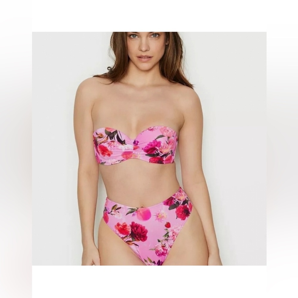 VS convertible bikini bra and High-Waist Bikini bottom